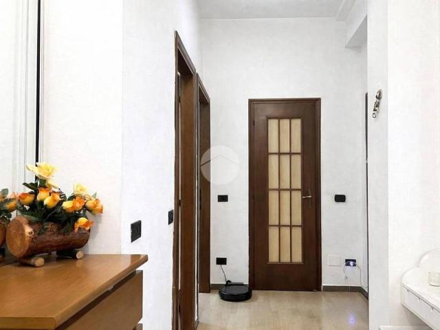 Trilocale in vendita a Milano via Pellegrino Rossi, 81, Affori