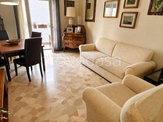 Trilocale in vendita a Milano via Tito Livio, 22, Lodi Brenta