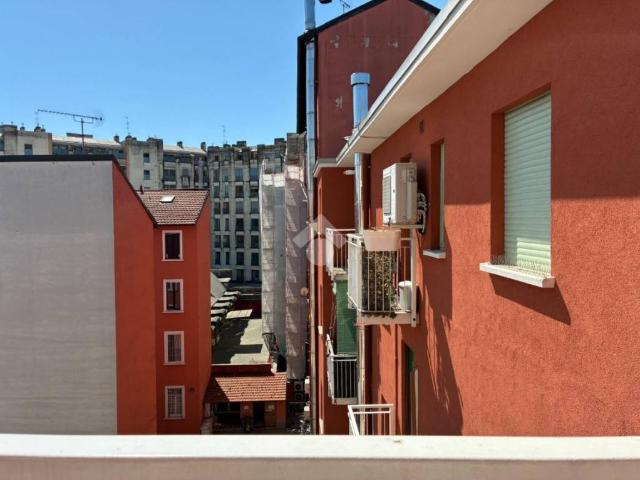 Trilocale in vendita a Milano via Volvinio, 35, Cermenate Abbiategrasso