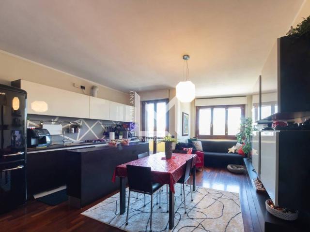 Trilocale in vendita a Milano via Varesina, 15, Certosa
