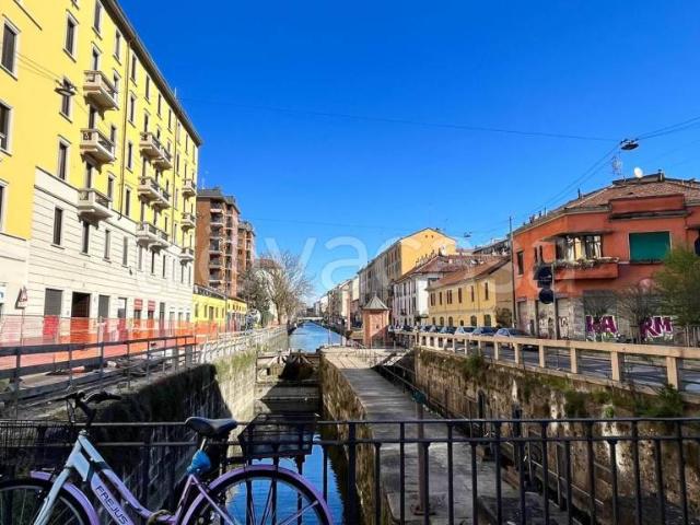 Trilocale in vendita a Milano via Vincenzo Brunacci, Ascanio Sforza