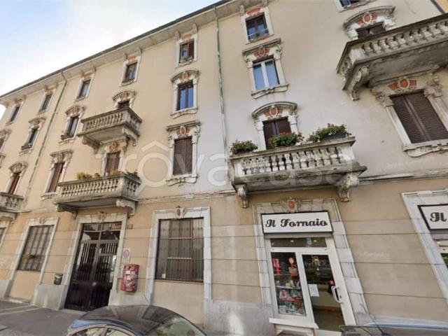 Trilocale in vendita a Milano via Vincenzo Russo, 12, Turro