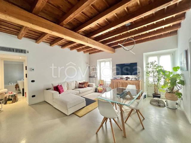 Trilocale in vendita a Milano, Arena