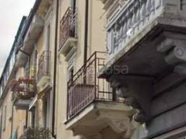 Trilocale in vendita a Milano, Baggio
