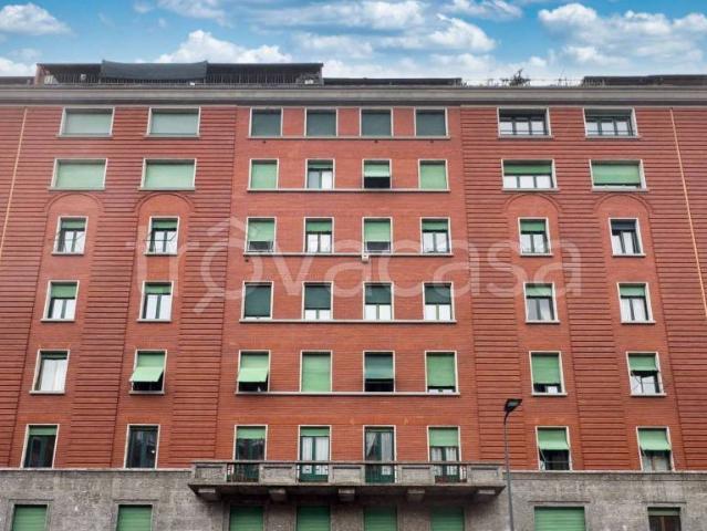 Trilocale in vendita a Milano, Centrale