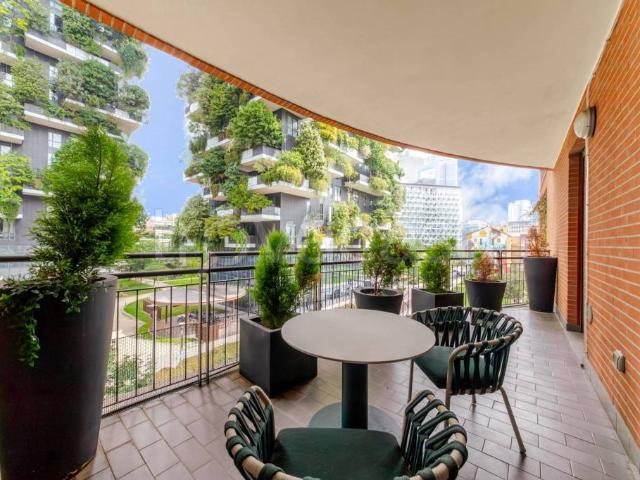 Trilocale in vendita a Milano, Isola