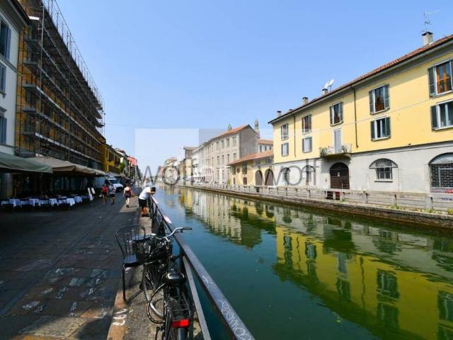 Trilocale in vendita a Milano, Navigli Darsena