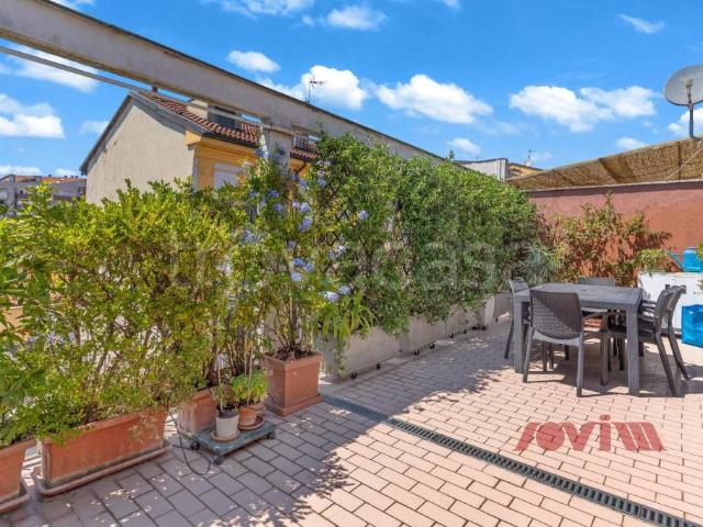 Trilocale in vendita a Milano piazza Greco, Greco Segnano