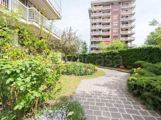 Trilocale in vendita a Milano, Quartiere Adriano