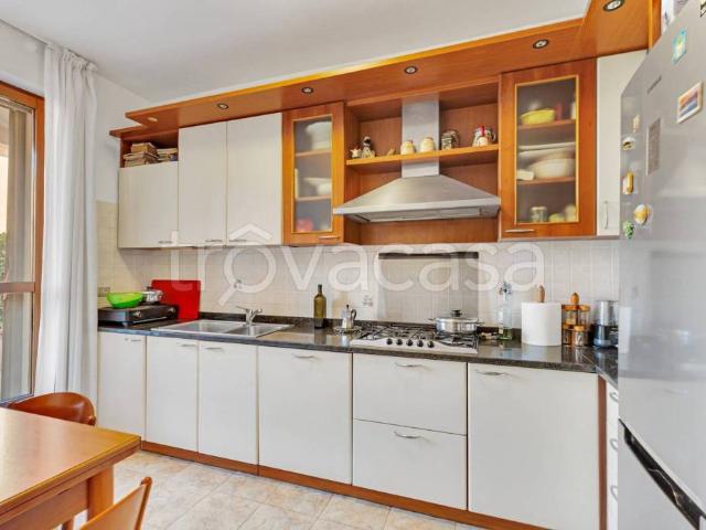 Trilocale in vendita a Milano, San Carlo