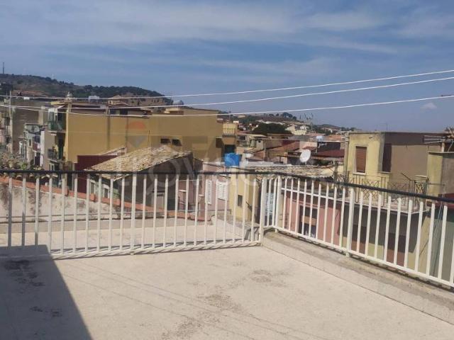 Trilocale in vendita a Militello in Val di Catania