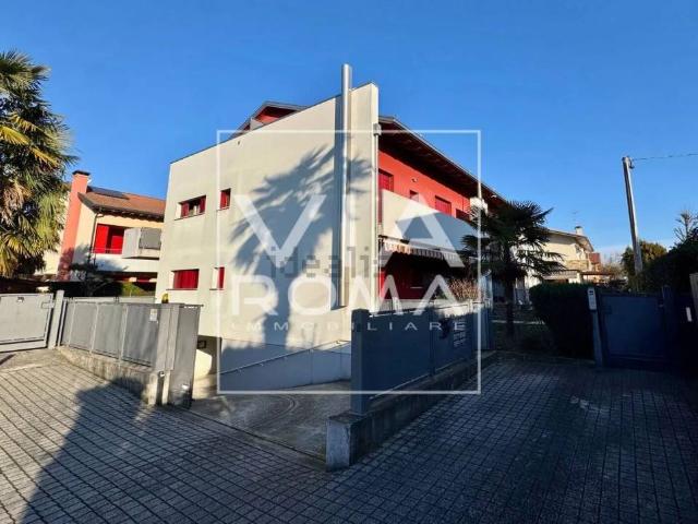 Trilocale in vendita a Mirano via Ballò, 3, Scaltenigo
