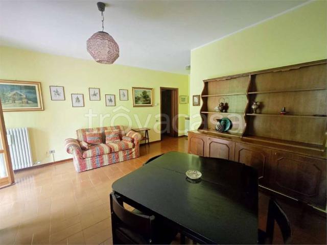 Trilocale in vendita a Moggio via per concenedo, 41/a