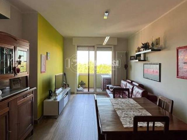Trilocale in vendita a Modena via Girolamo Corridore 50, Villaggio Giardino