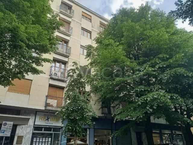 Trilocale in vendita a Moncalieri viale Stazione, 1, Centro Storico