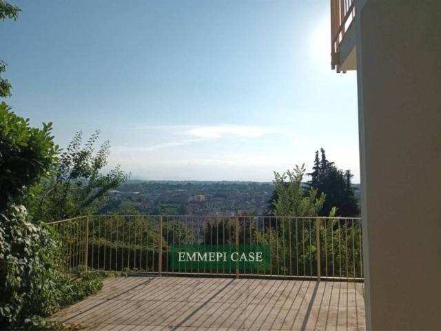 Trilocale in vendita a Mondovì via Nino Carboneri