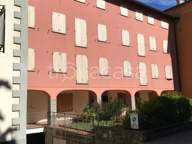 Trilocale in vendita a Monghidoro viale Roma, 9