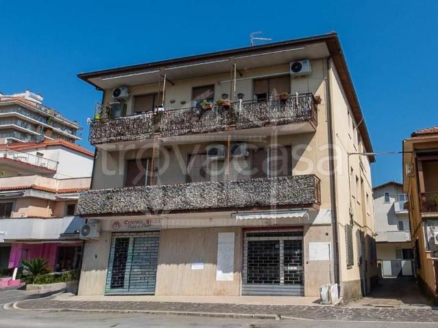 Trilocale in vendita a Montesilvano corso Umberto I