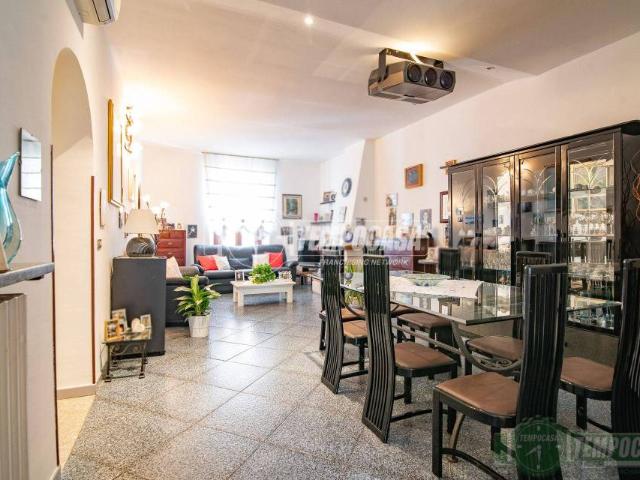 Trilocale in vendita a Monza, San Carlo Stazione