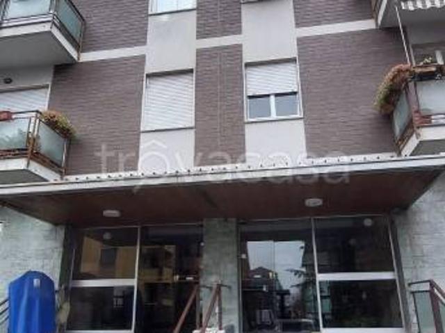 Trilocale in vendita a Monza via Oslavia, 36, San Biagio