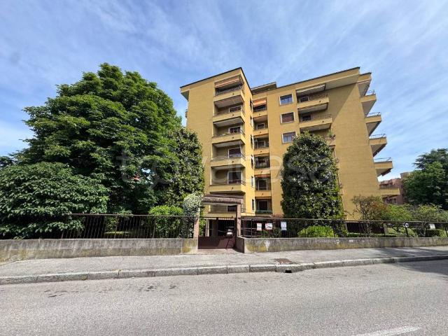 Trilocale in vendita a Monza via Roberto Crippa, 3, San Giuseppe