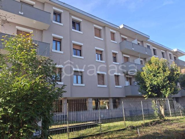 Trilocale in vendita a Monza, Viale Libertà