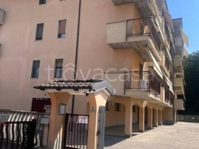 Trilocale in vendita a Mortara via Fontanile, 2