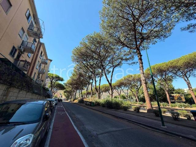 Trilocale in vendita a Napoli, Traiano
