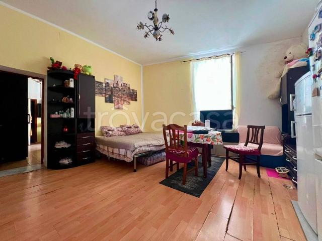 Trilocale in vendita a Napoli, Tribunali