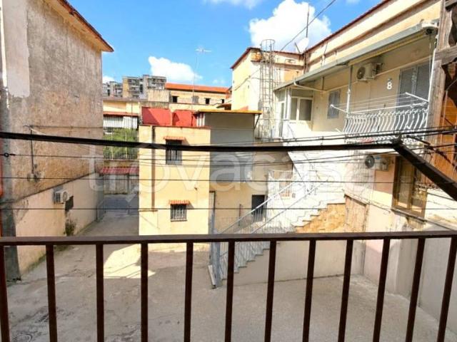 Trilocale in vendita a Napoli via del Salvatore, 5, Piscinola