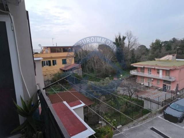 Trilocale in vendita a Napoli via Nuova Toscanella, 70, Chiaiano