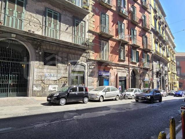 Trilocale in vendita a Napoli via Salvator Rosa, 21, Museo