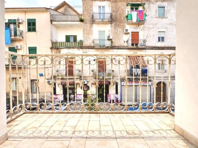 Trilocale in vendita a Napoli via Vittorio Veneto, 45, Piscinola