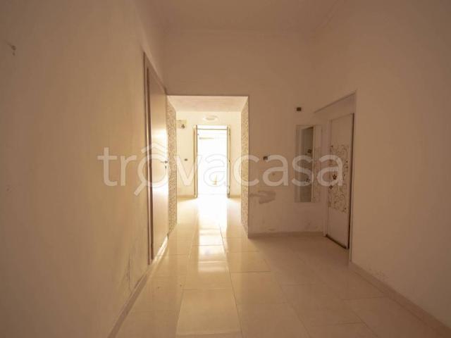Trilocale in vendita a Napoli, Chiaia