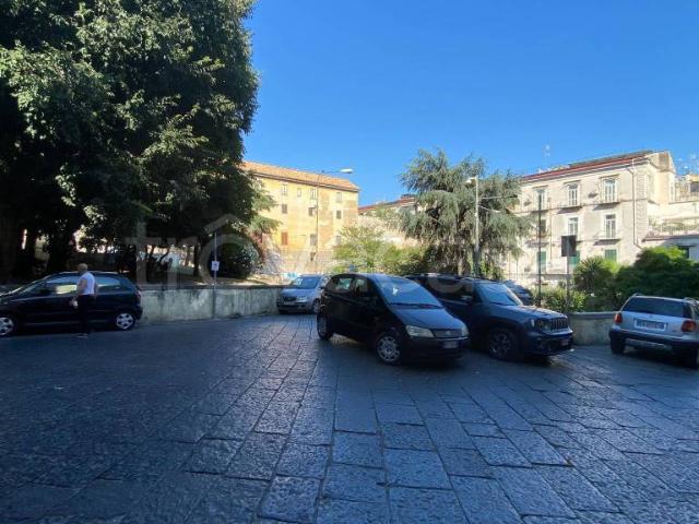 Trilocale in vendita a Napoli piazza Miracoli, Sanità