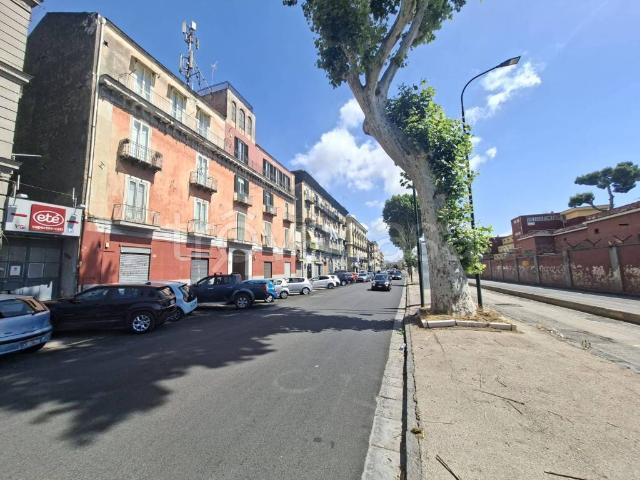 Trilocale in vendita a Napoli, Secondigliano