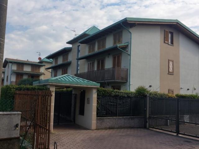 Trilocale in vendita a Nembro, Gavarno Rinnovata