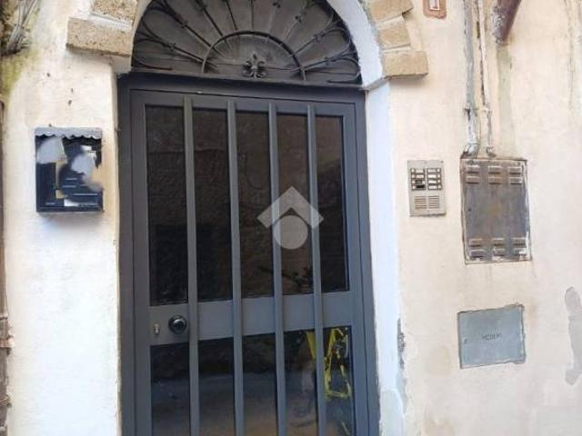 Trilocale in vendita a Nepi vicolo s. Pietro, 1