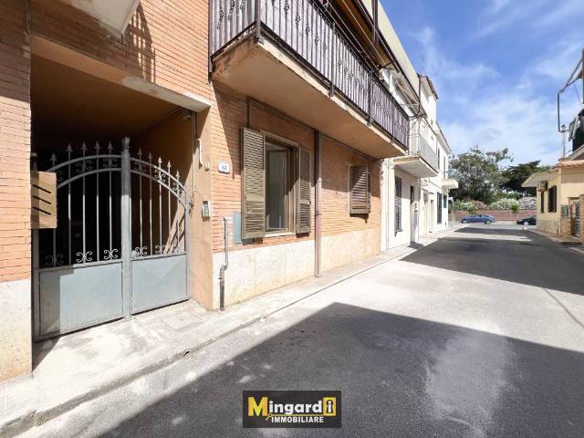 Trilocale in vendita a Nettuno via Gorizia, 43