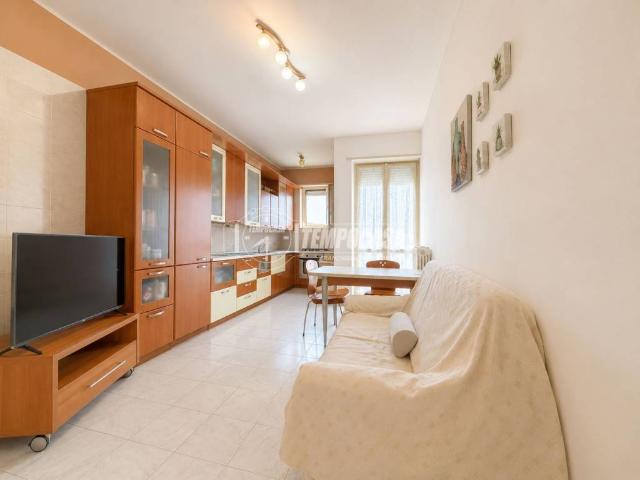Trilocale in vendita a Nichelino via Giuseppe Verdi