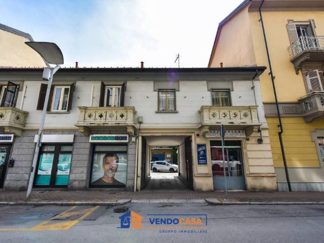 Trilocale in vendita a Nichelino via Torino, 47
