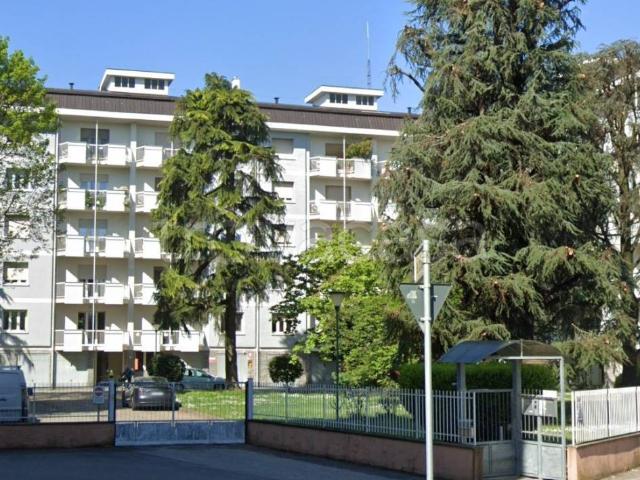 Trilocale in vendita a Novara largo Bartolomeo Oliaro, Sant'Antonio
