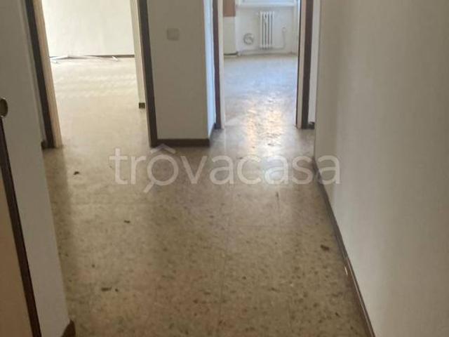 Trilocale in vendita a Olgiate Comasco via Alessandro Manzoni
