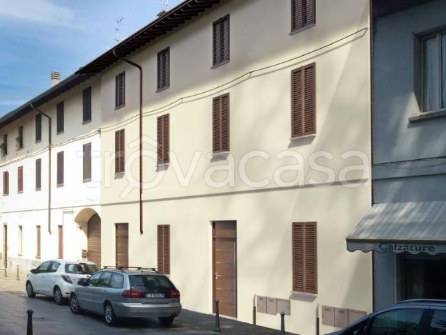 Trilocale in vendita a Olgiate Olona via Giacomo Matteotti, 7