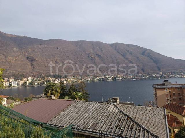 Trilocale in vendita a Omegna via Luigi Comoli