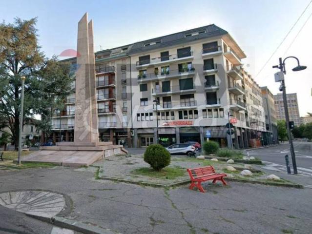 Trilocale in vendita a Busto Arsizio, Piazza Santa Maria