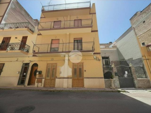 Trilocale in vendita a Bagheria via g. Gentile, 16
