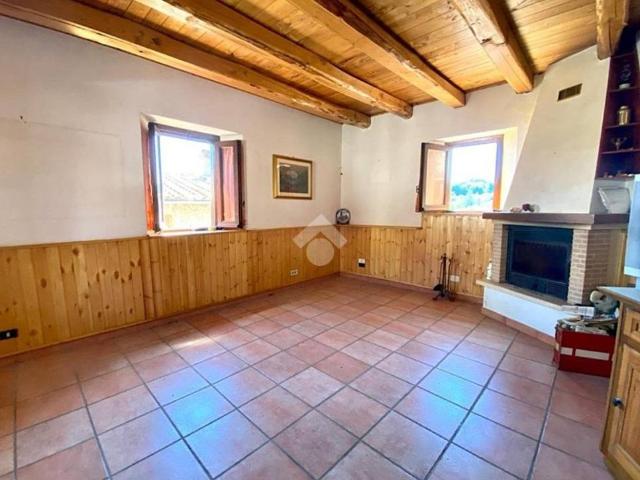 Trilocale in vendita a Bassano Romano