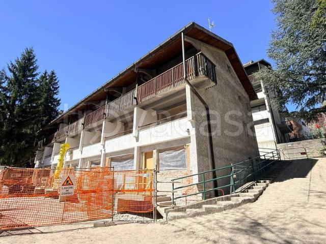 Trilocale in vendita a Bardonecchia via Montello, 9