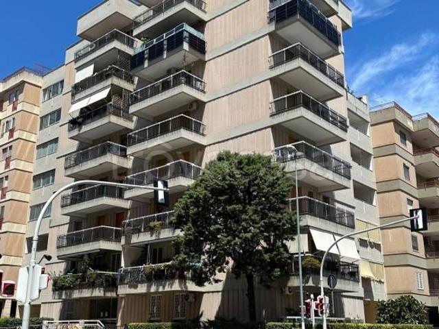 Trilocale in vendita a Bari, Poggiofranco